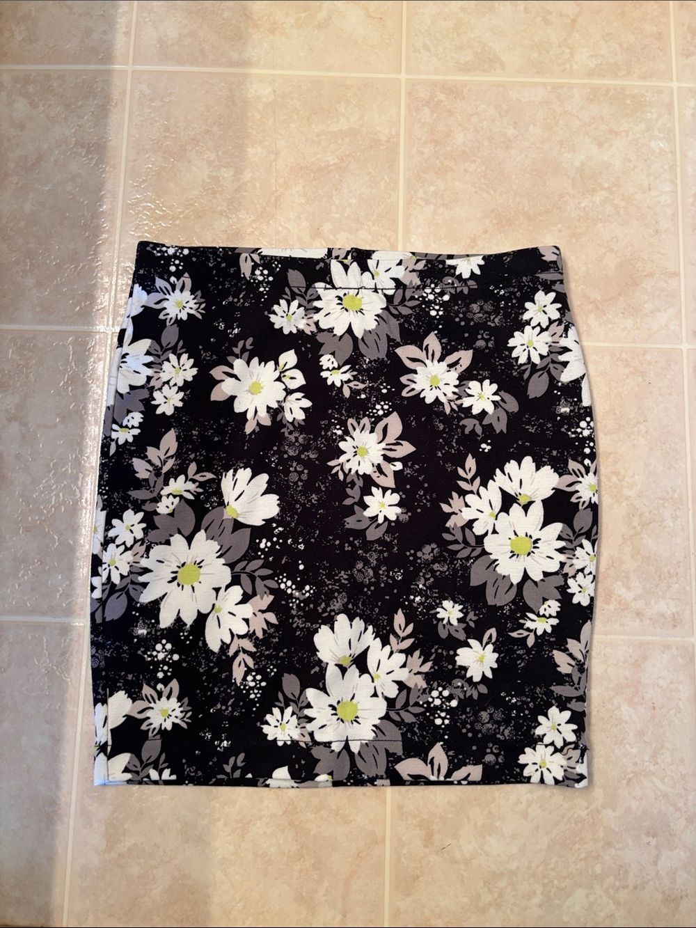 Floral Black Bodycon Skirt - Women size Xs